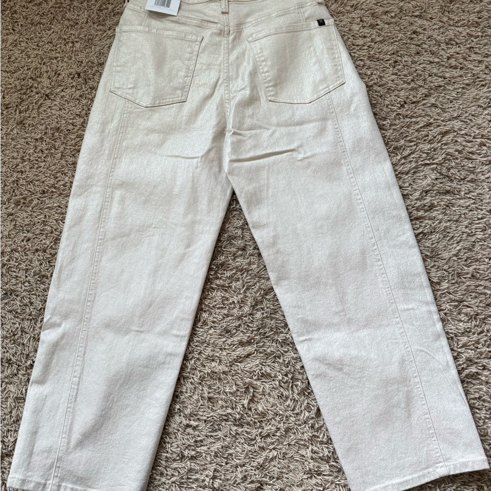 Jessica Simpson Myrtle Barrel Leg Jeans White/Cream Size: 6 - Picture 5 of 6
